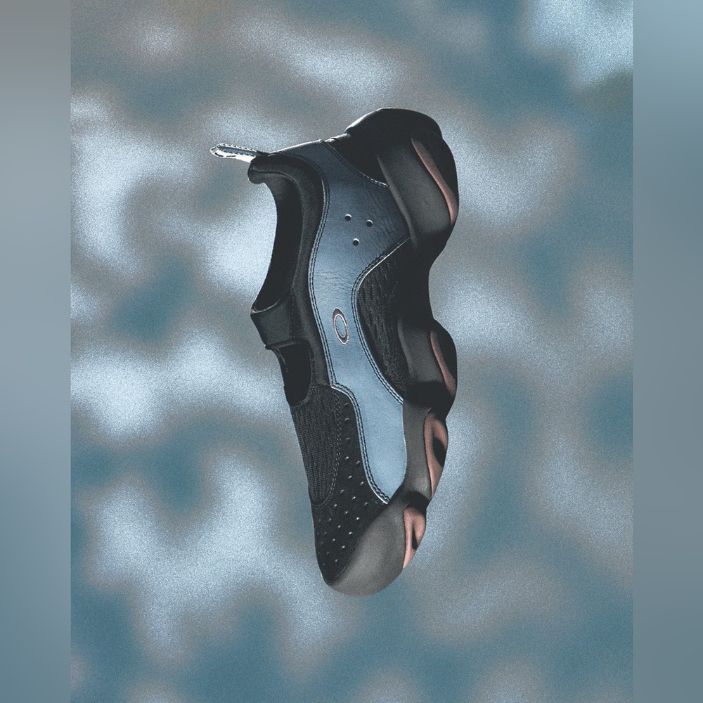 Oakley Black and Gray Men's Sneakers